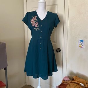 Floral embroided dark green dress